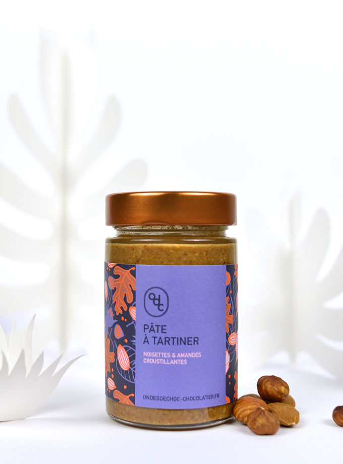 Pâte à tartiner noisettes et amandes croustillantes