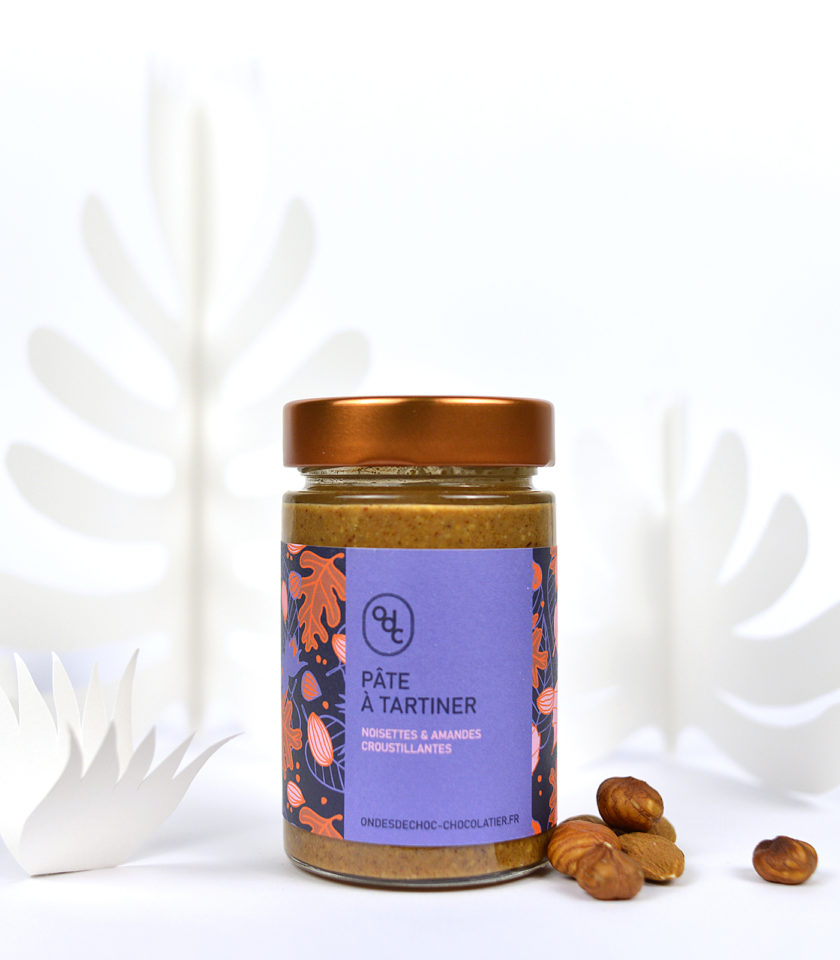 Pâte à tartiner noisettes et amandes croustillantes
